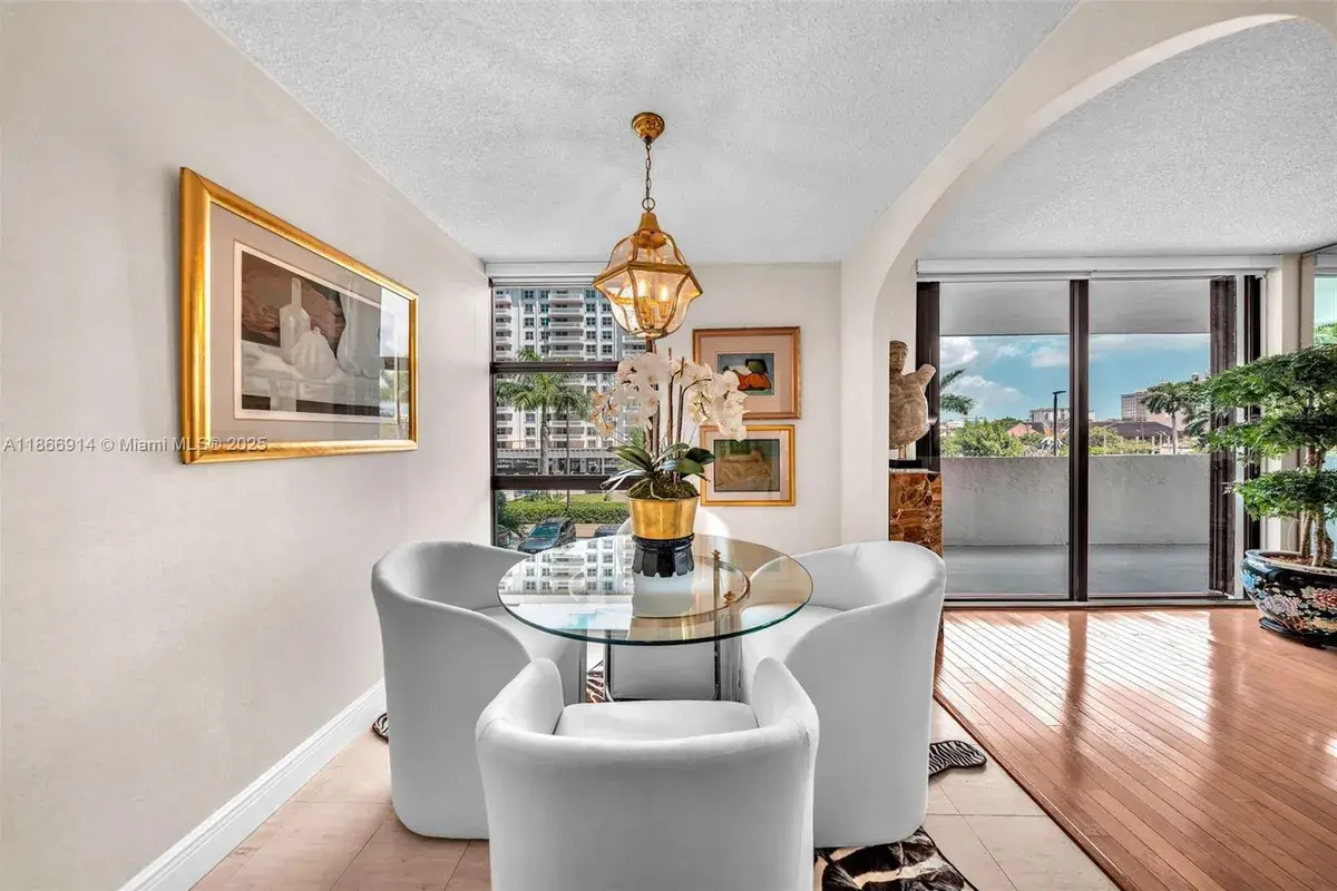 600 Biltmore Way # 201, Coral Gables FL 33134