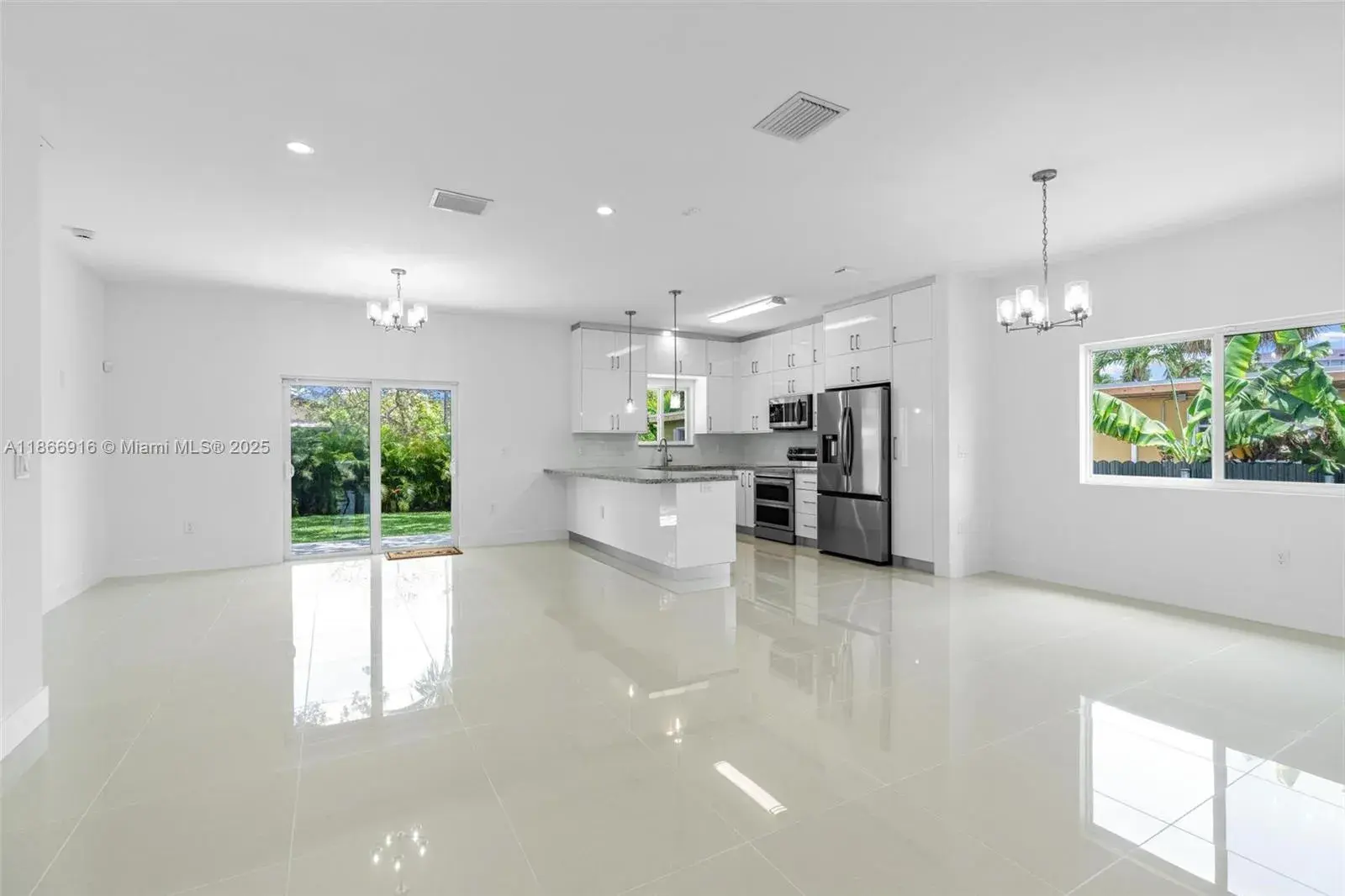 550 NW 58th Ct, Miami FL 33126