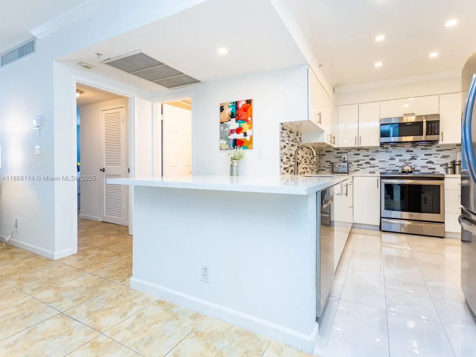 2501 S Ocean Dr # 914, Hollywood FL 33019