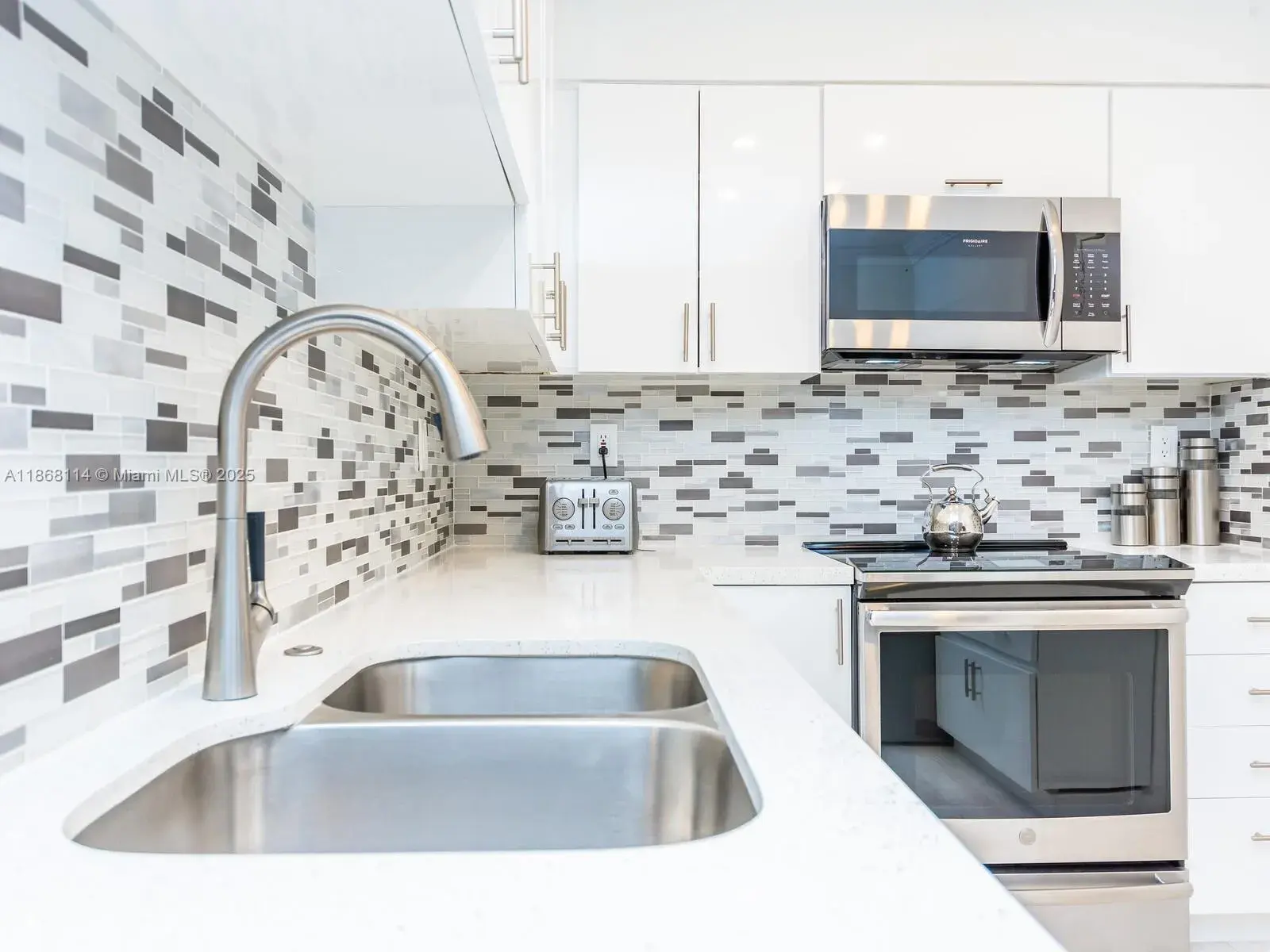 2501 S Ocean Dr # 914, Hollywood FL 33019