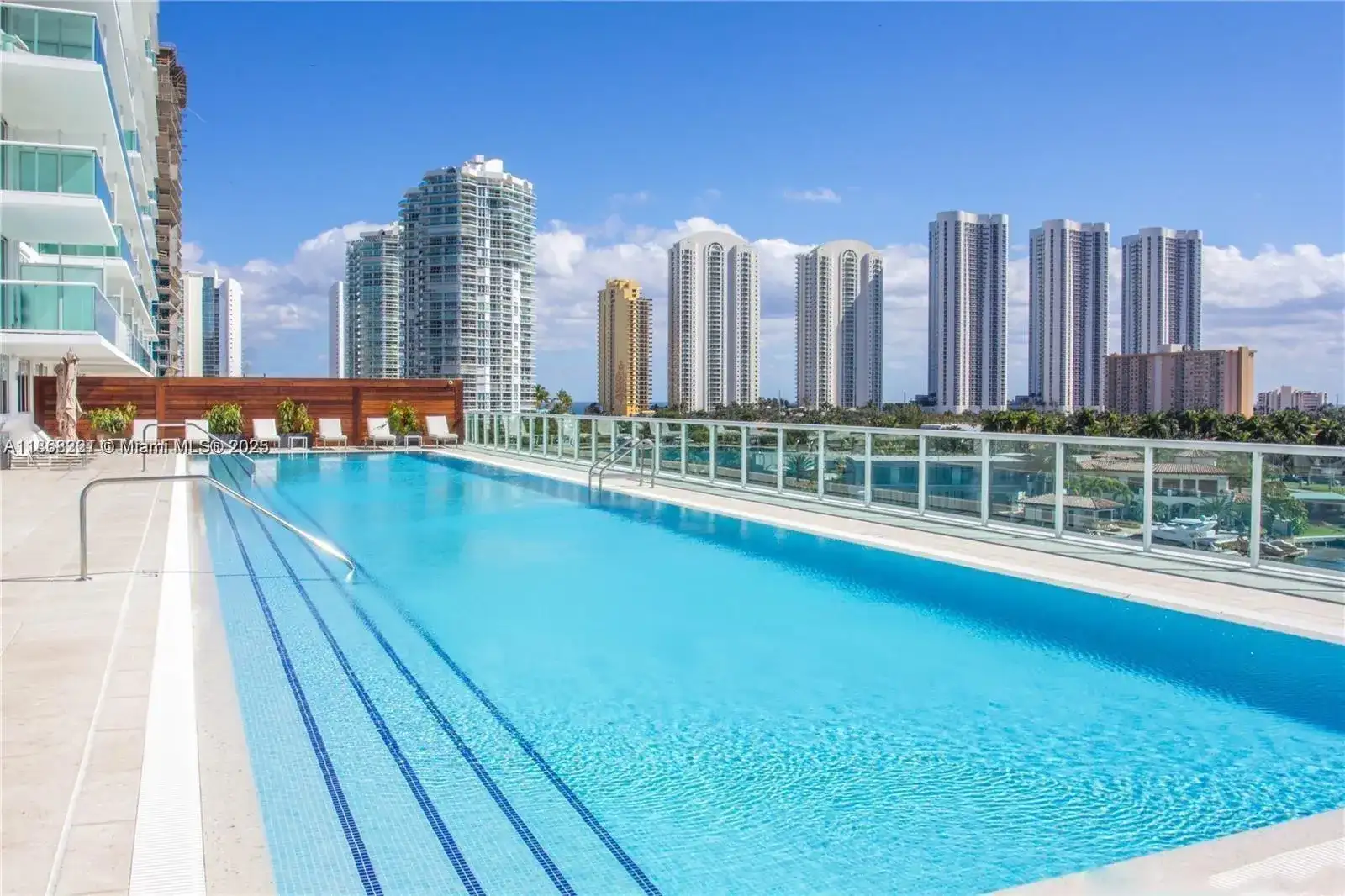 400 Sunny Isles Blvd # 419, Sunny Isles Beach FL 33160 photo 4