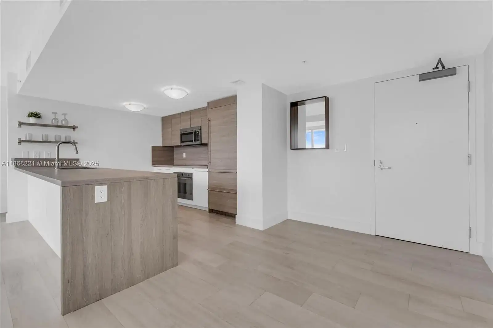 400 Sunny Isles Blvd # 419, Sunny Isles Beach FL 33160 photo 5