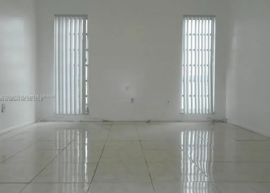 4848 NW 24th Ct # 323, Lauderdale Lakes FL 33313