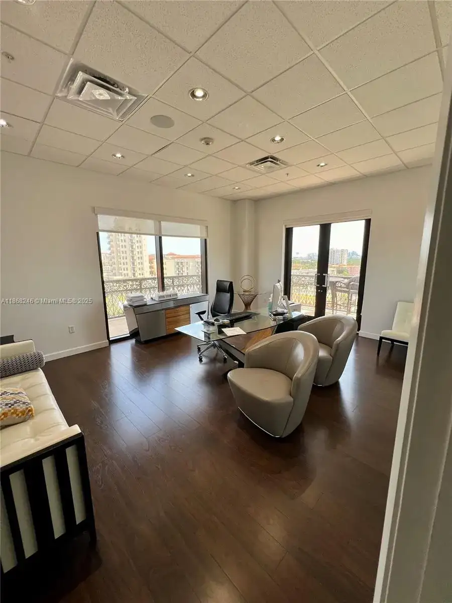 2020 Ponce De Leon Blvd # 908, Coral Gables FL 33134 photo 3