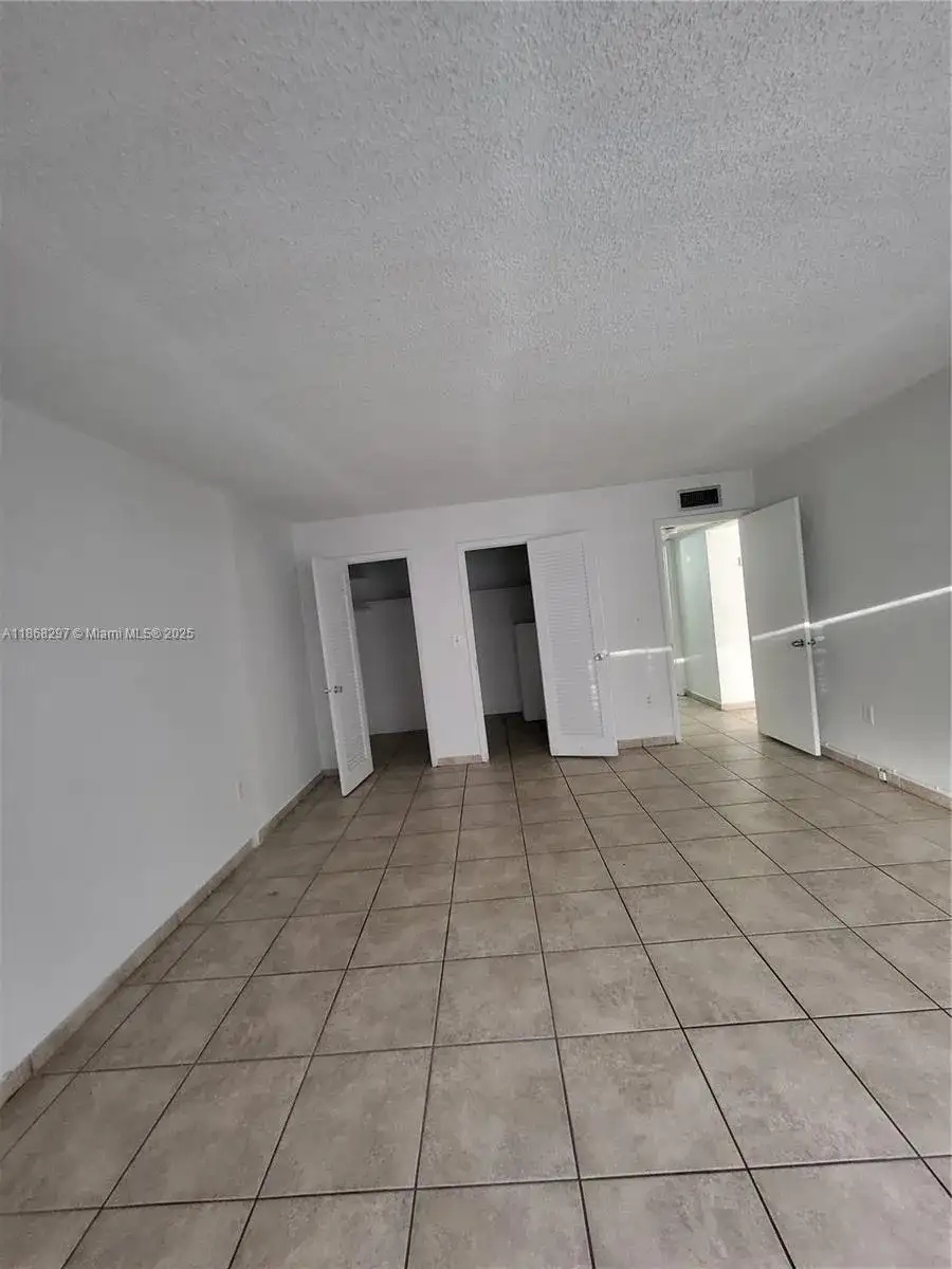 1175 Normandy Dr # 2D, Miami Beach FL 33141 photo 5