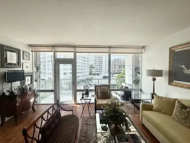 1408 Brickell Bay Dr # 303, Miami FL 33131 photo 4