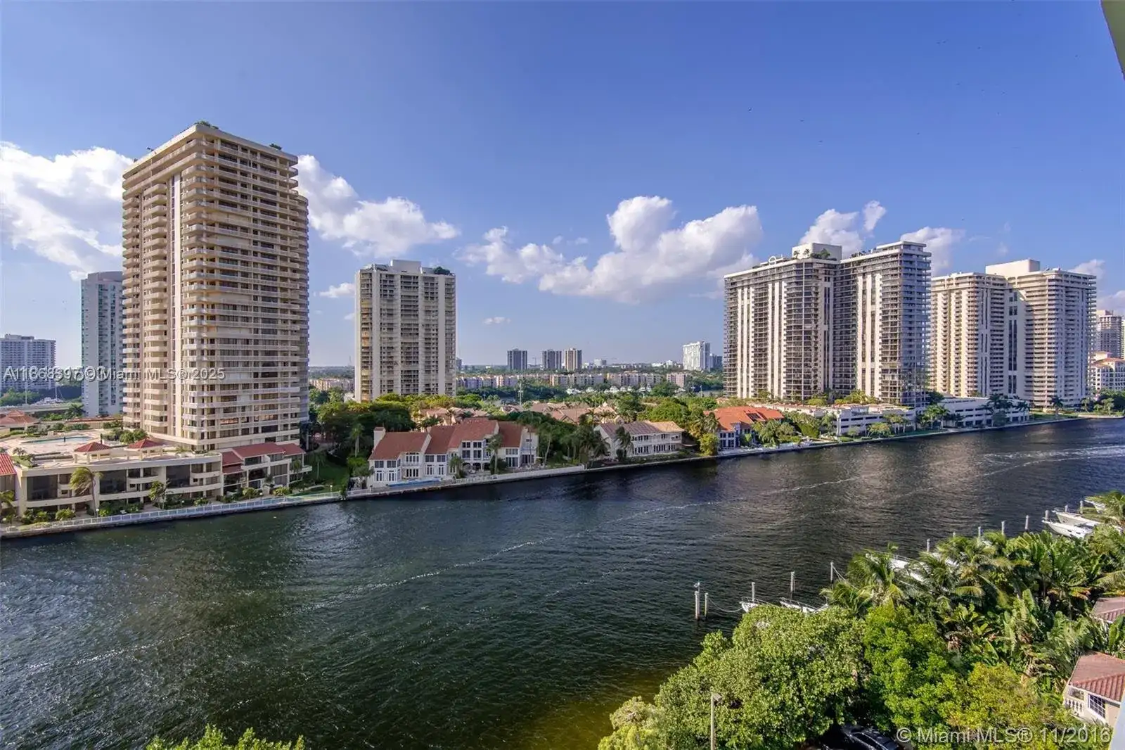 19390 Collins Ave # 1121, Sunny Isles Beach FL 33160 photo 4