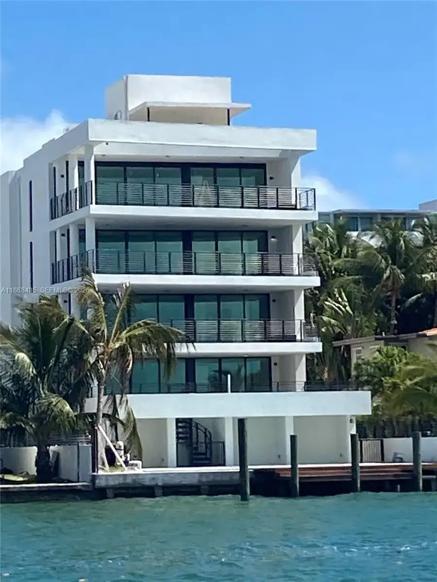 1930 Bay Rd Third Level Un # 2, Miami Beach FL 33141 photo 4