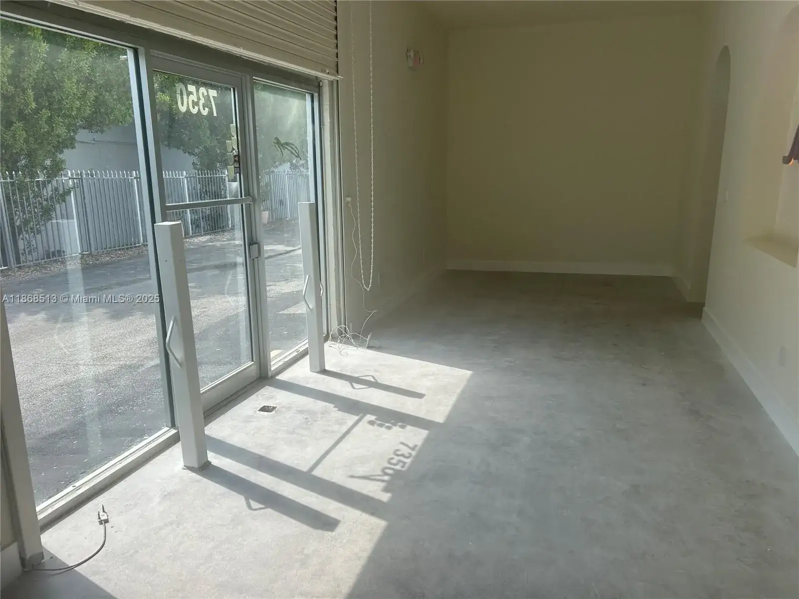 7350 NW 7th St # 112B, Miami FL 33126 photo 2