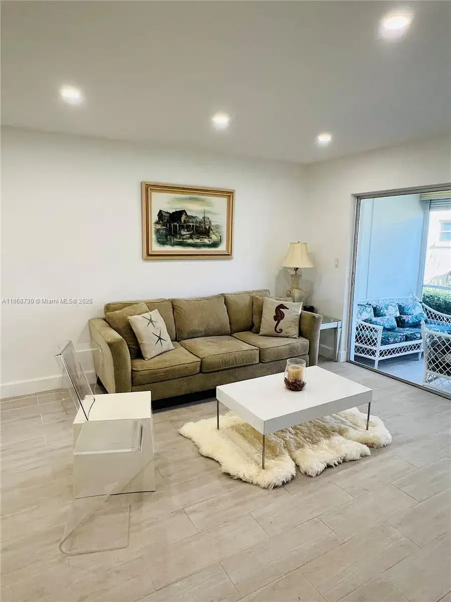 2200 NE 36th St # 3, Lighthouse Point FL 33064 photo 4