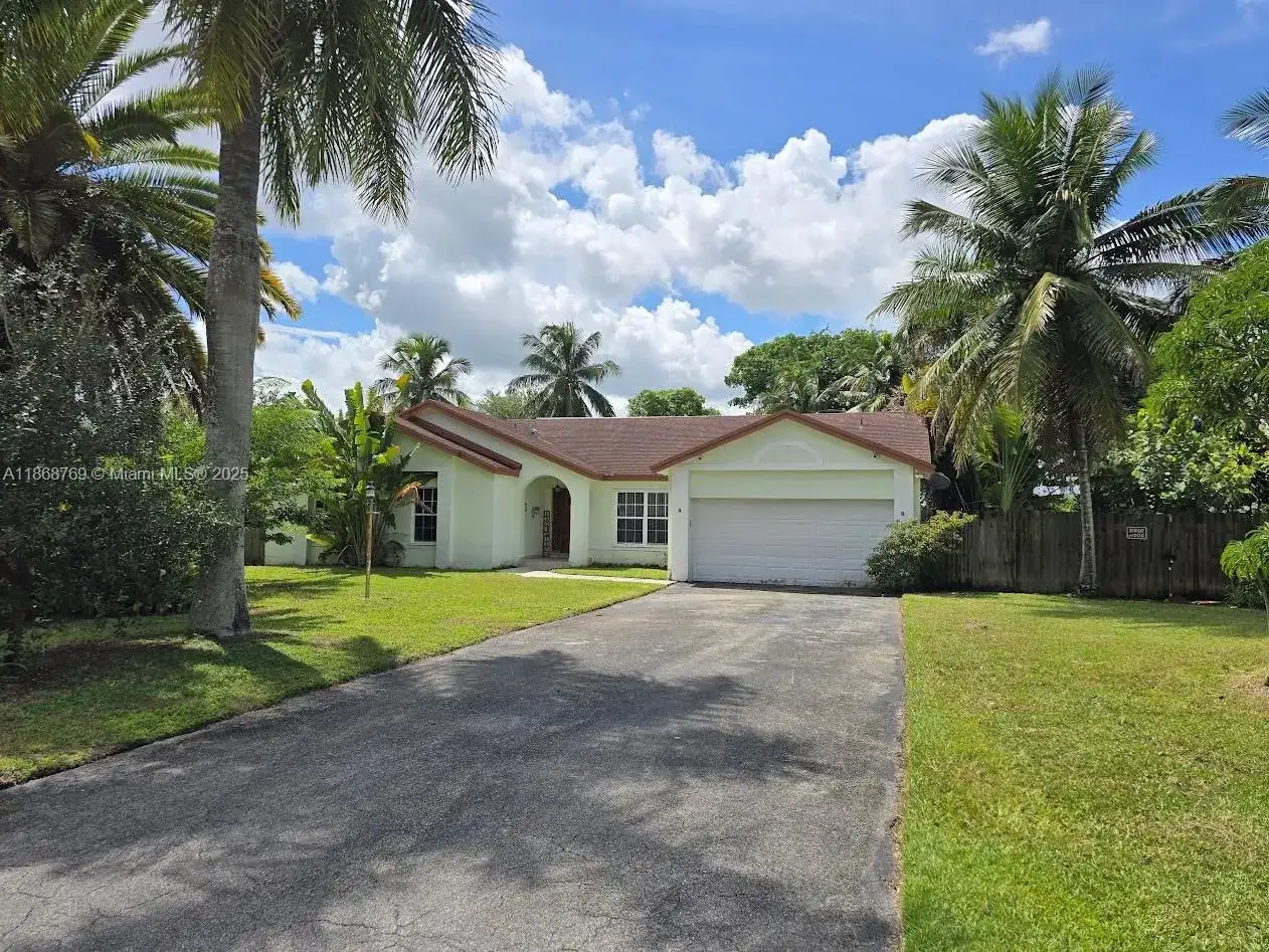 1510 NW 17th St, Homestead FL 33030 photo 2