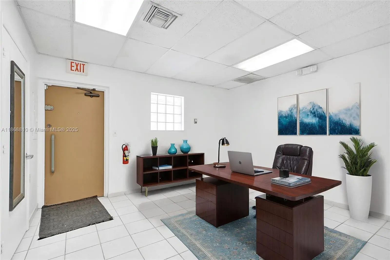 207 E Hallandale Beach Blvd, Hallandale Beach FL 33009