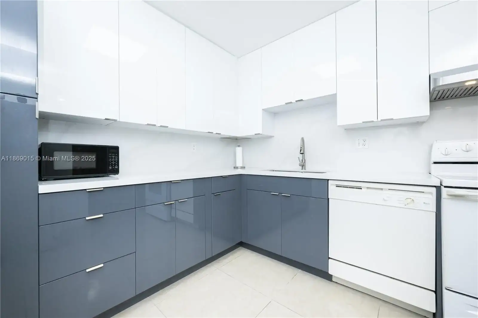 1833 S Ocean Dr # 1007, Hallandale Beach FL 33009 photo 3