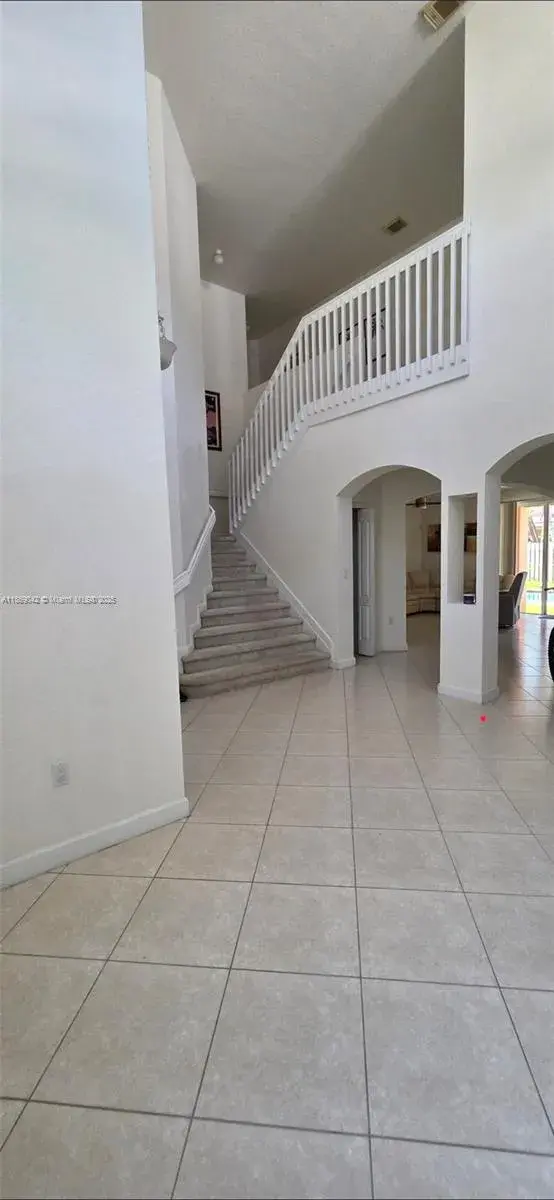 16448 SW 67th Ter, Miami FL 33193