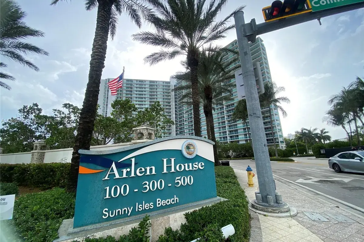 100 Bayview Dr # 221, Sunny Isles Beach FL 33160