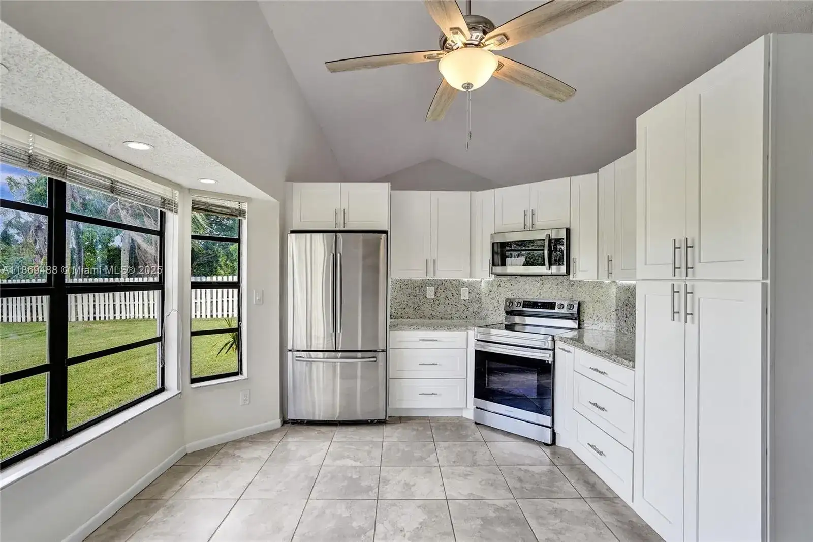 640 Fairfax Ave, Davie FL 33325 photo 2