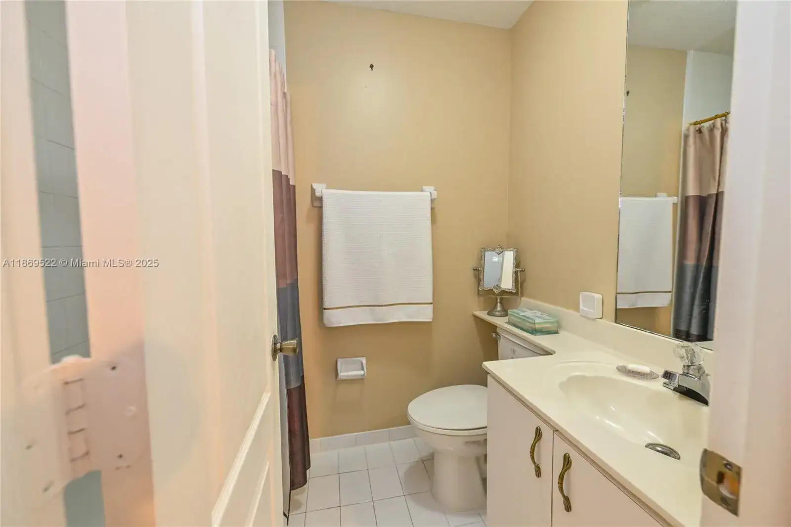 8390 NW 103rd St # 205H, Hialeah Gardens FL 33016 photo 5