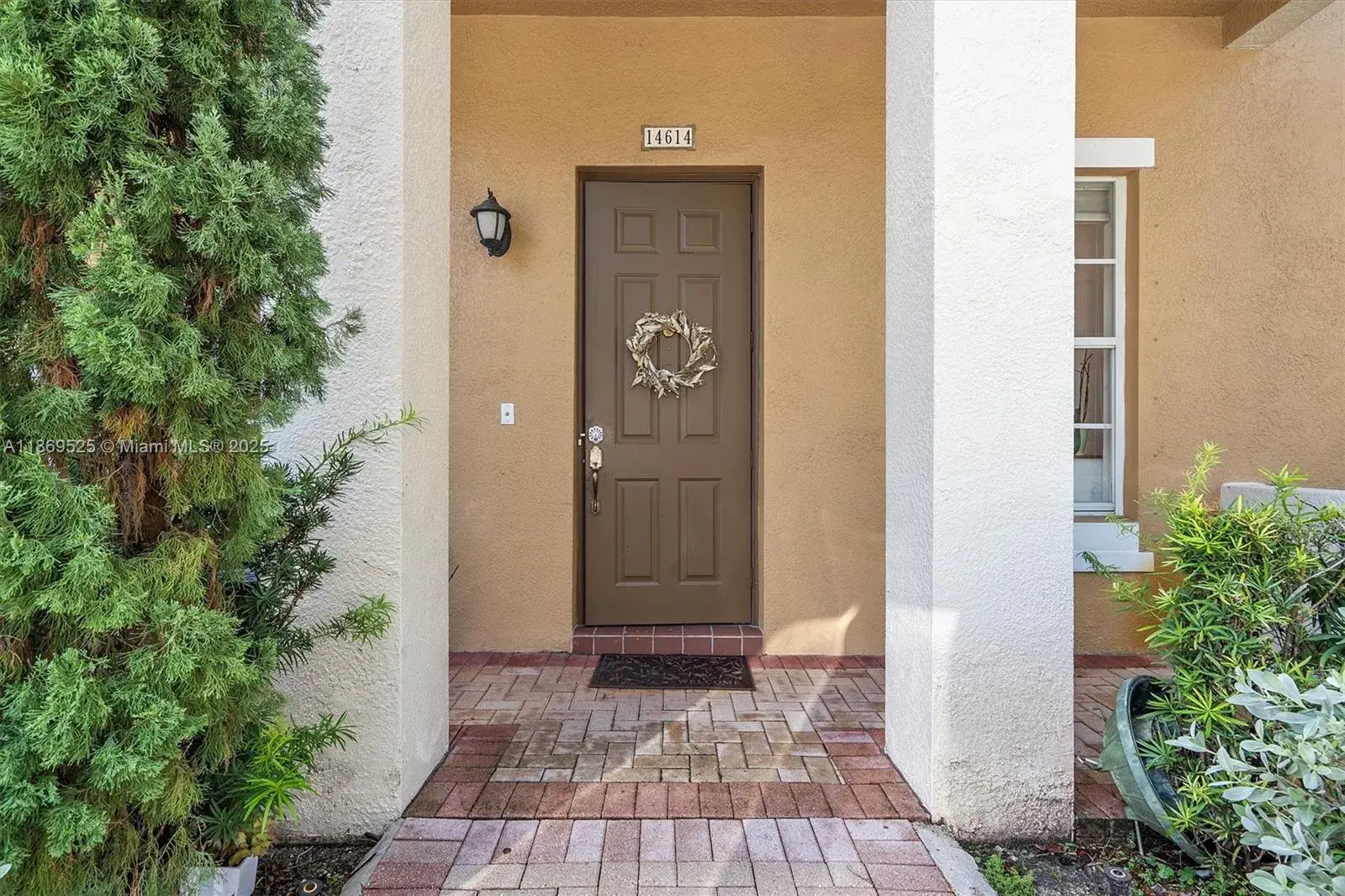 14614 SW 6th St # 11, Pembroke Pines FL 33027