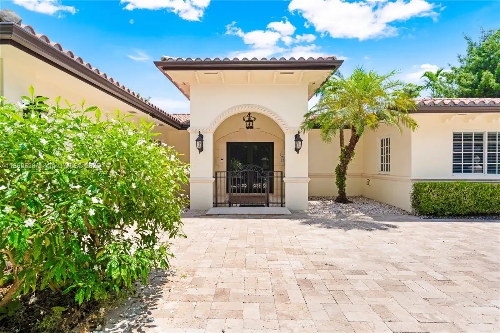 4001 Santa Maria St, Coral Gables FL 33146 photo 3