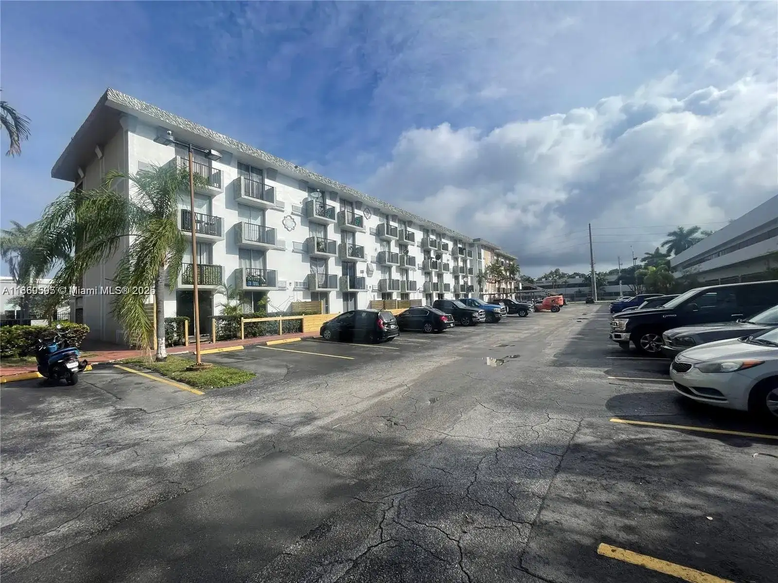 16450 NW 2nd Ave # 109, Miami FL 33169 photo 2