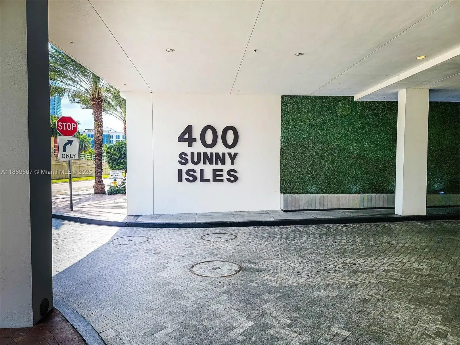 400 Sunny Isles Blvd # 1021, Sunny Isles Beach FL 33160 photo 2