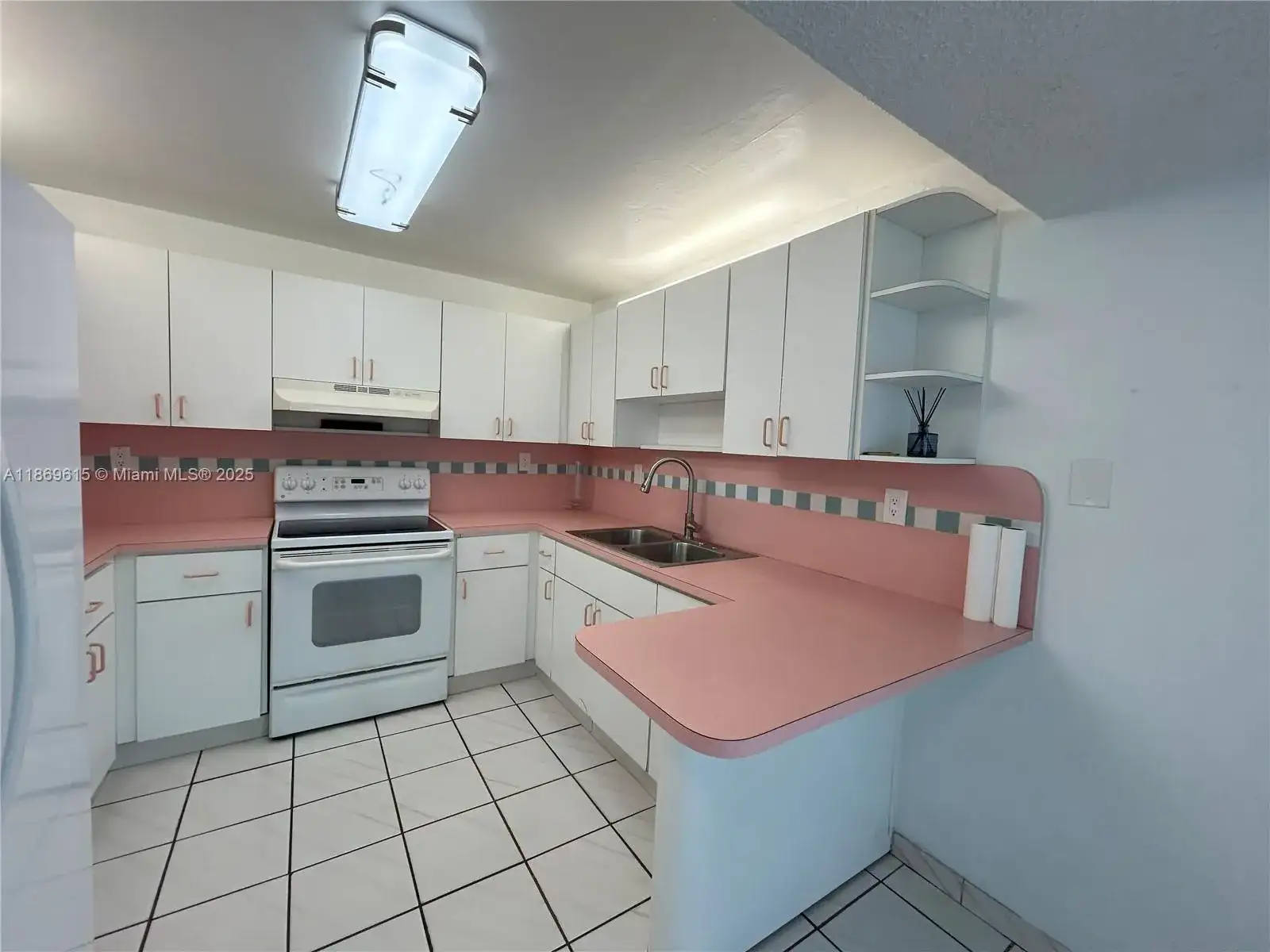 9682 Fontainebleau Blvd # 410, Miami FL 33172 photo 5