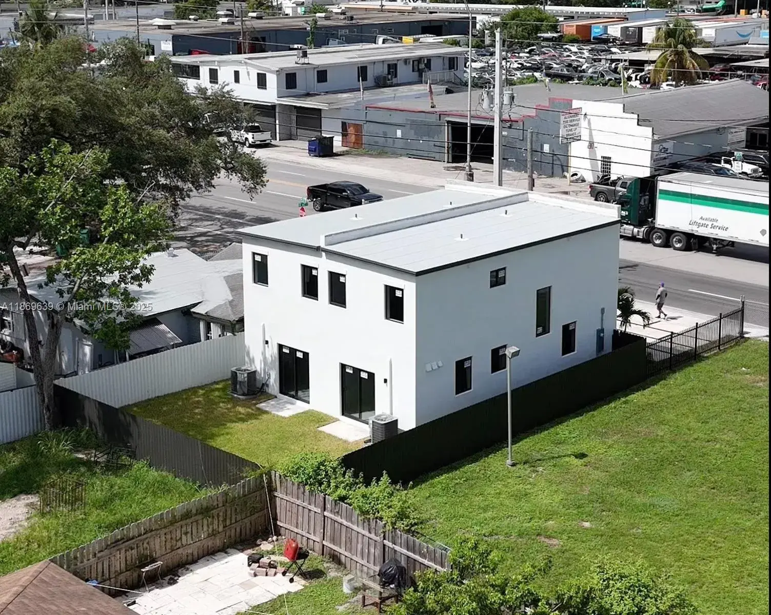 4311 NW 32nd Ave, Miami FL 33142