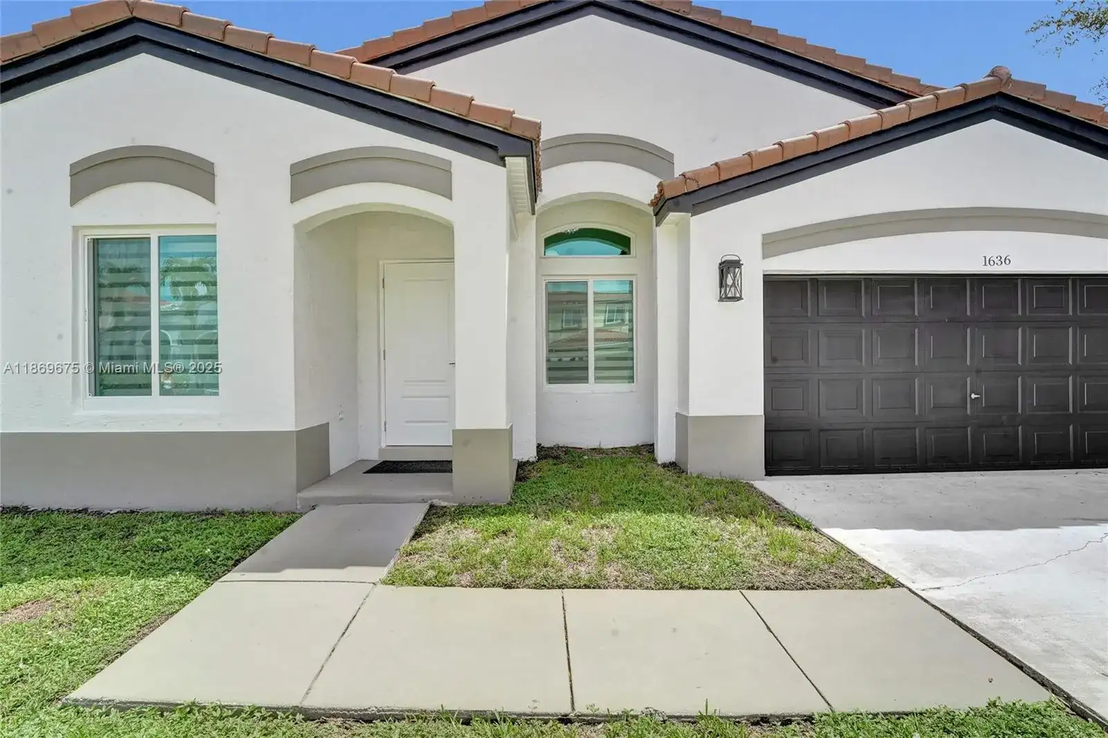1636 SW 108th Ter, Davie FL 33324 photo 2