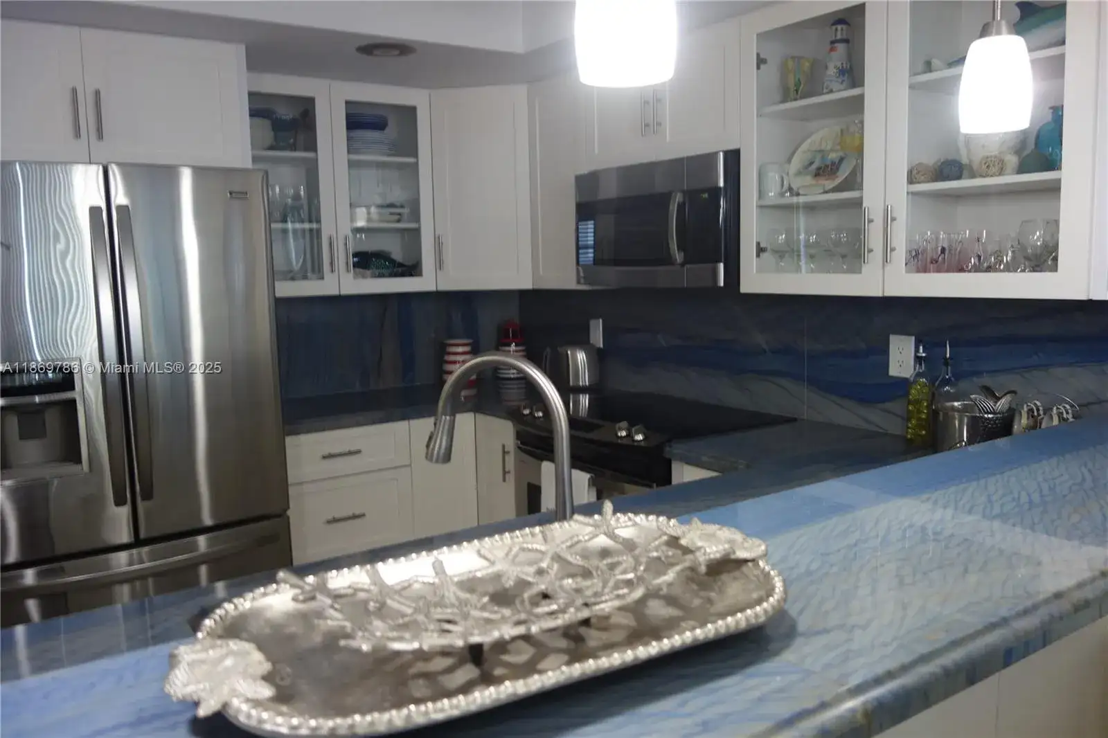 5701 Collins Ave # 1510, Miami Beach FL 33140 photo 2