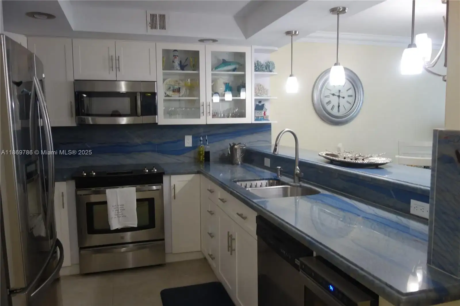 5701 Collins Ave # 1510, Miami Beach FL 33140 photo 3