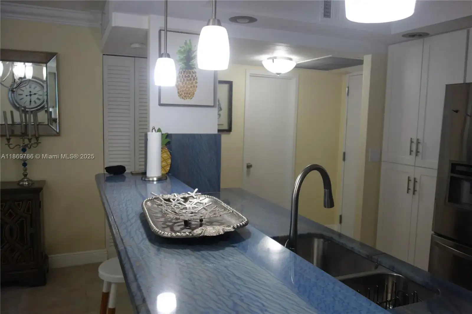 5701 Collins Ave # 1510, Miami Beach FL 33140 photo 5