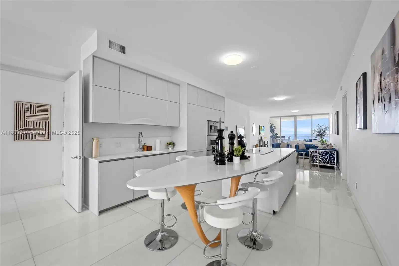 16901 Collins Ave # 503, Sunny Isles Beach FL 33160 photo 3