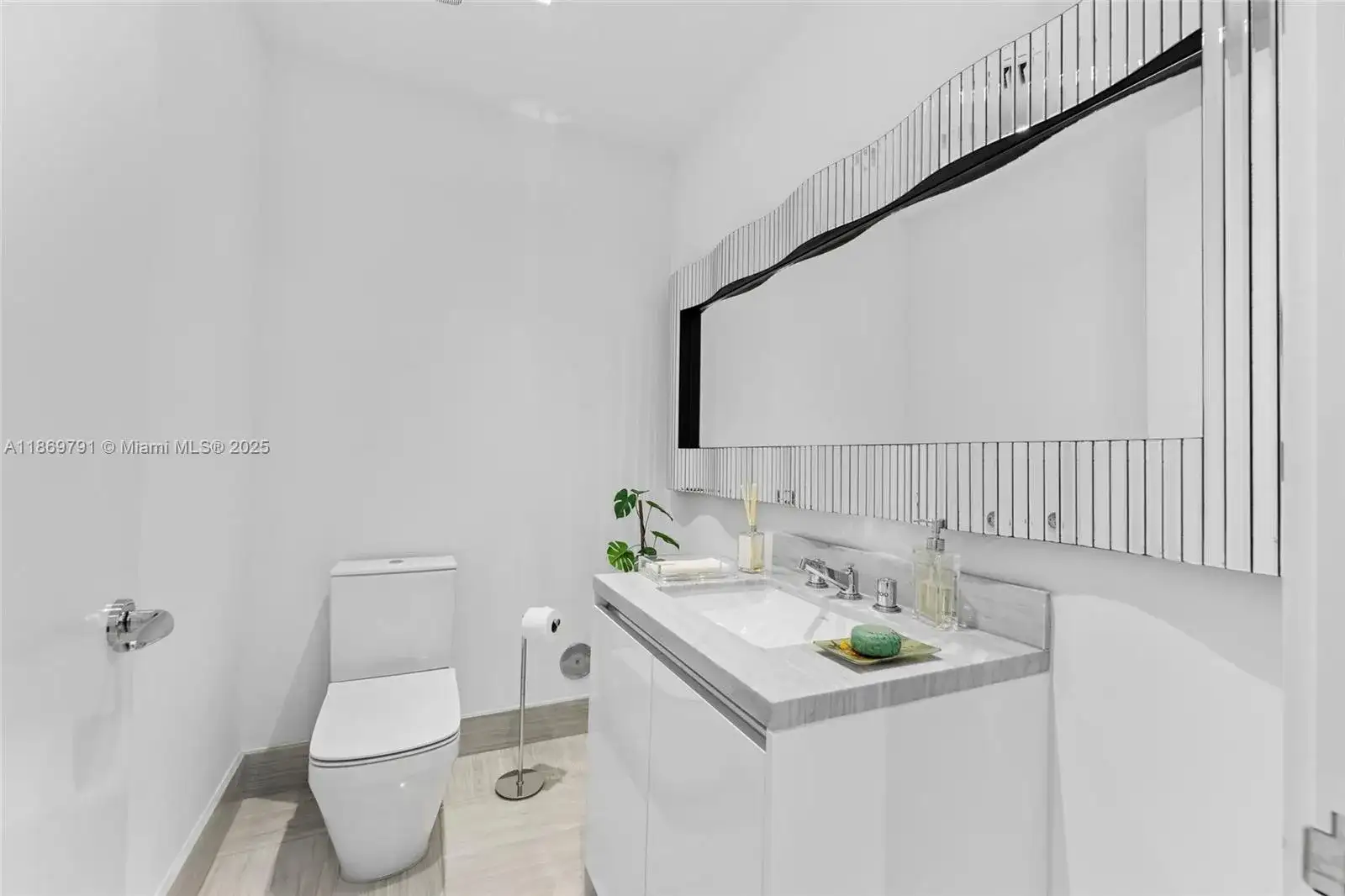 16901 Collins Ave # 503, Sunny Isles Beach FL 33160 photo 5