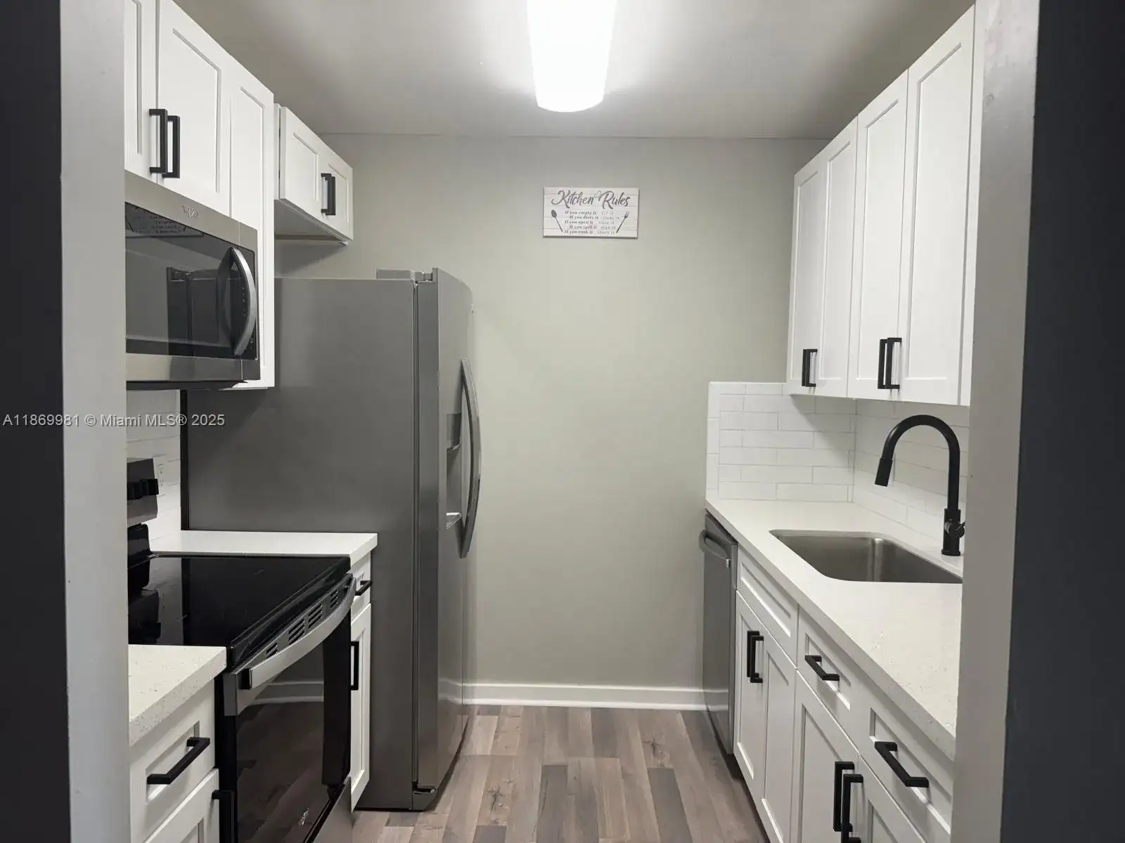 13450 SW 3rd St # 409D, Pembroke Pines FL 33027 photo 2
