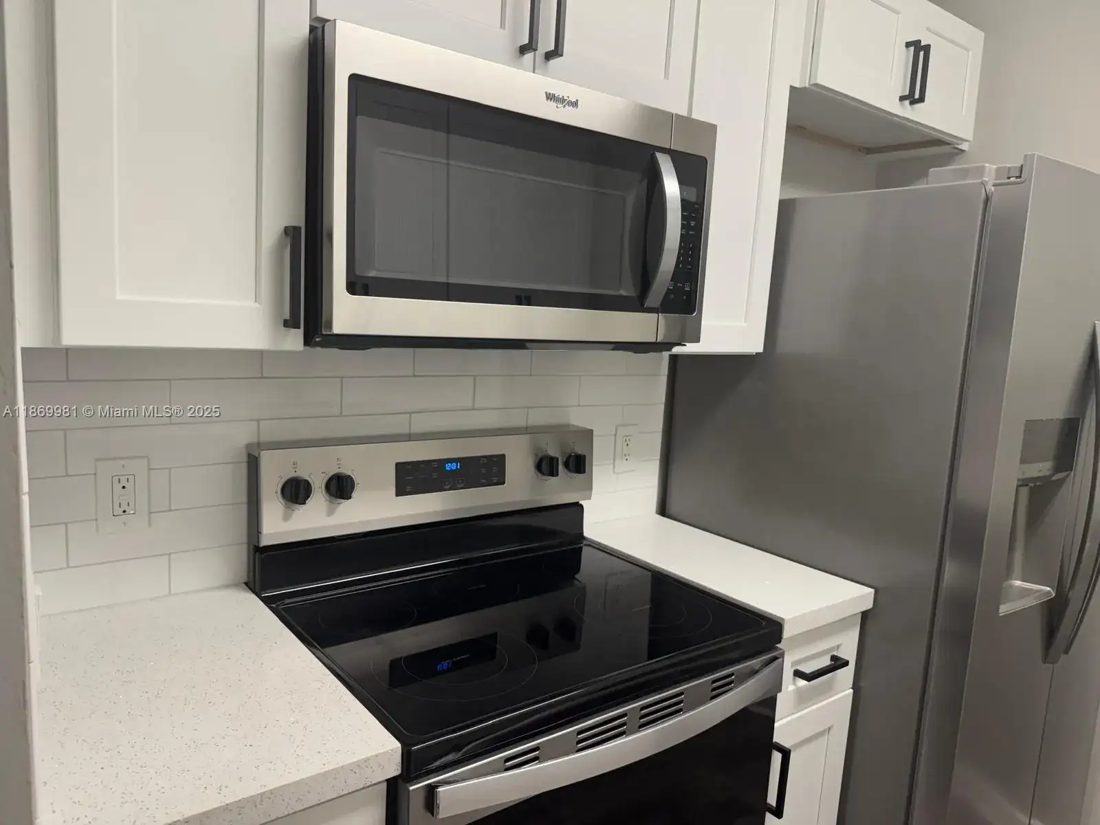13450 SW 3rd St # 409D, Pembroke Pines FL 33027 photo 3