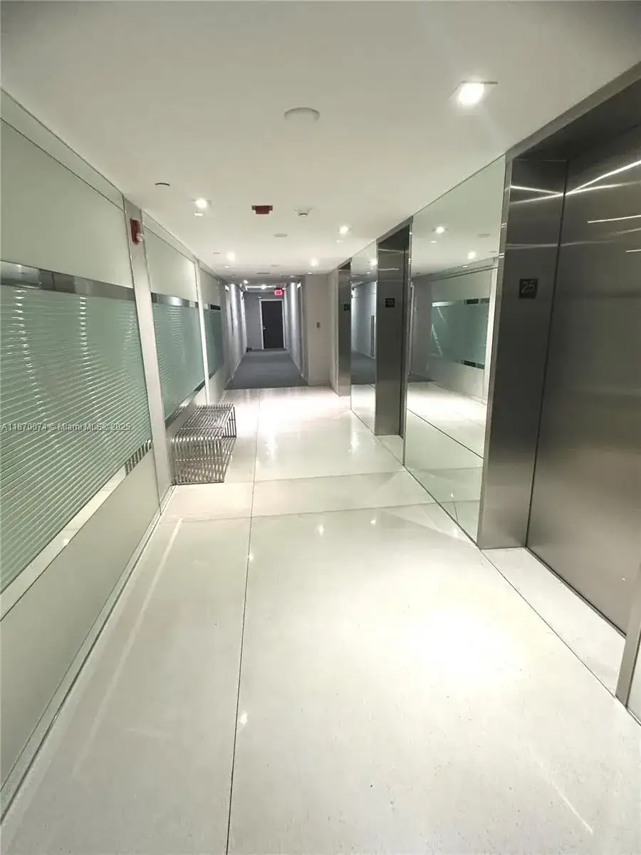 20335 W Country Club Dr # 2502, Aventura FL 33180 photo 2