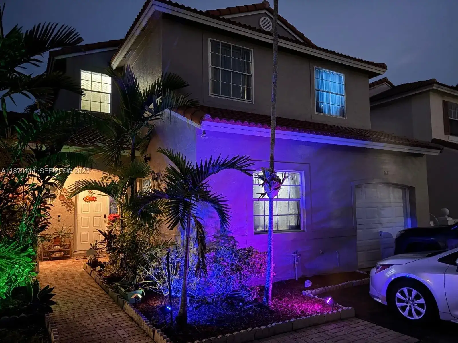 965 SW 180th Ter, Pembroke Pines FL 33029 photo 2