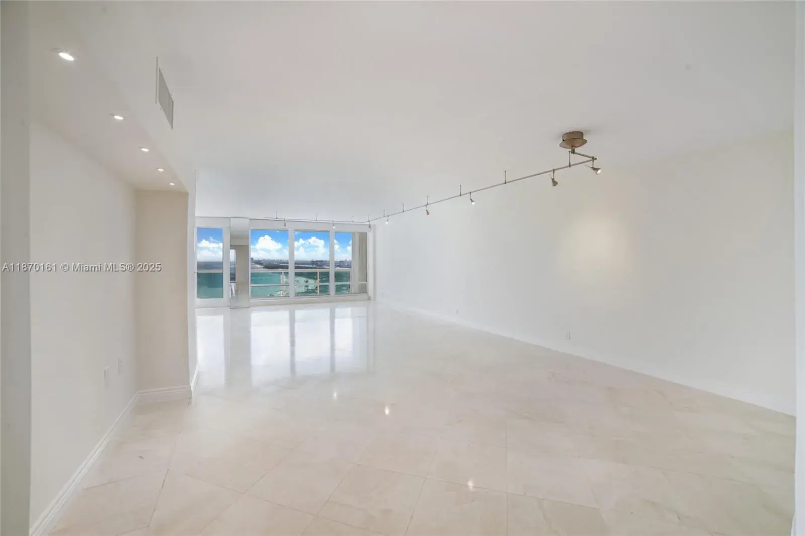 2100 S Ocean Ln # 2007, Fort Lauderdale FL 33316