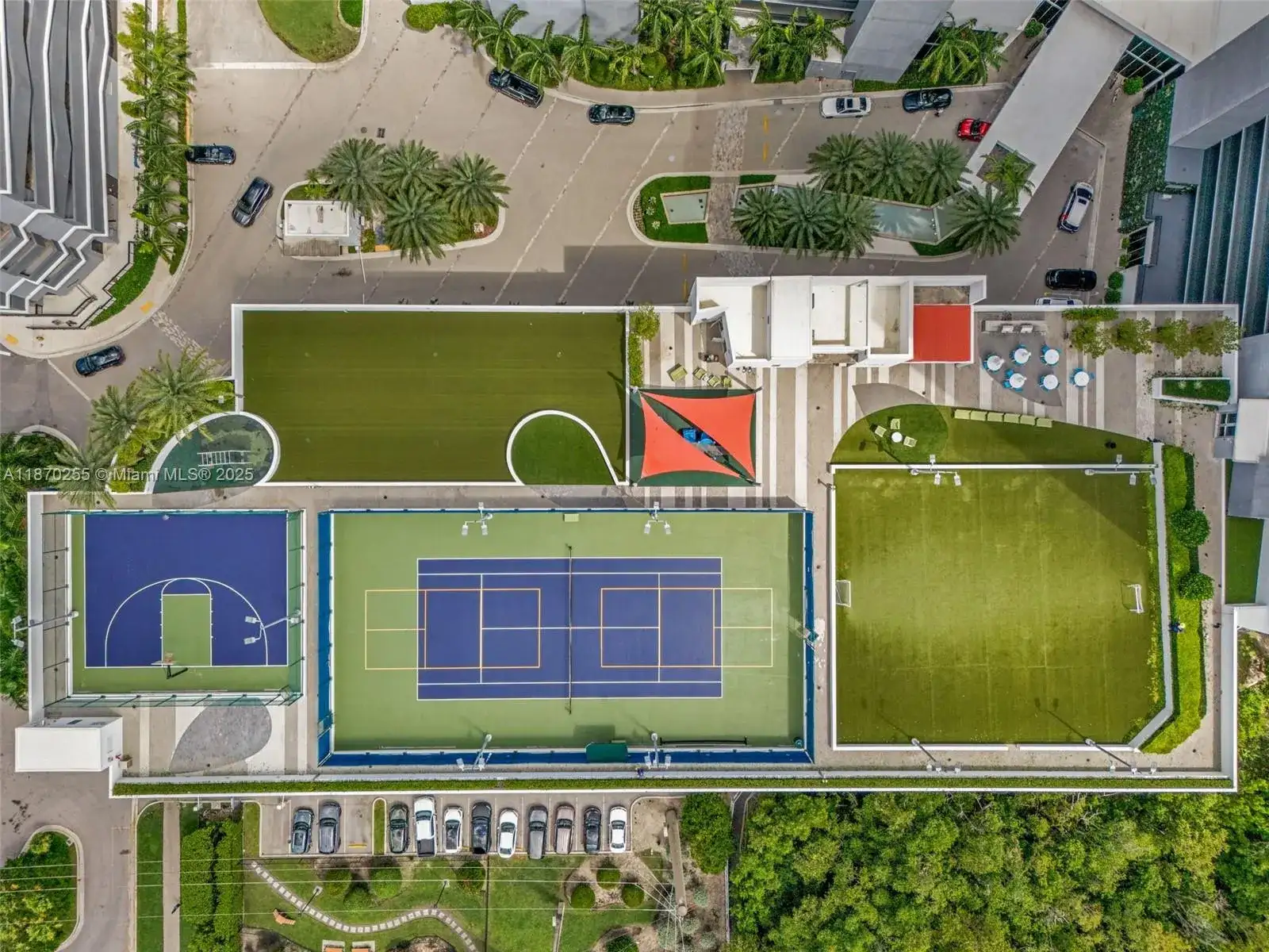 16385 Biscayne Blvd # 1819, North Miami Beach FL 33160 photo 2