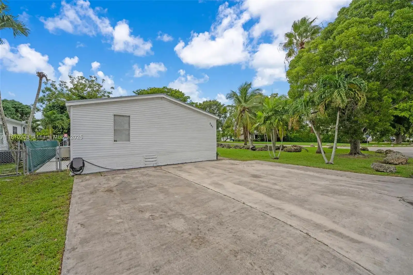 19800 SW 180 ave # 247, Miami FL 33187 photo 2