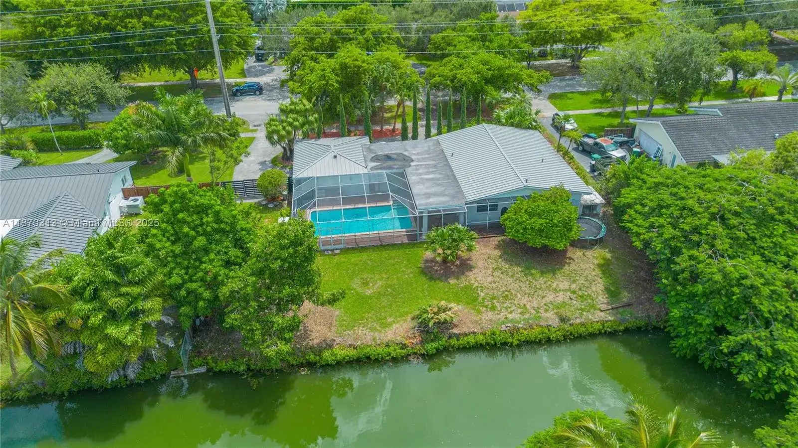 16900 SW 87th Ave, Palmetto Bay FL 33157 photo 3