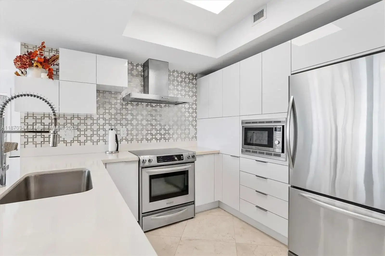 200 Sunny Isles Blvd # 1605, Sunny Isles Beach FL 33160 photo 5