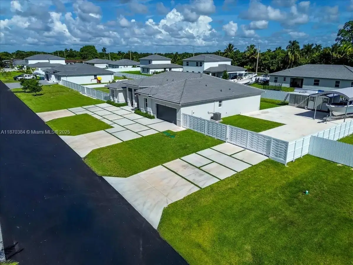 19803 SW 321 Street, Homestead FL 33030 photo 5