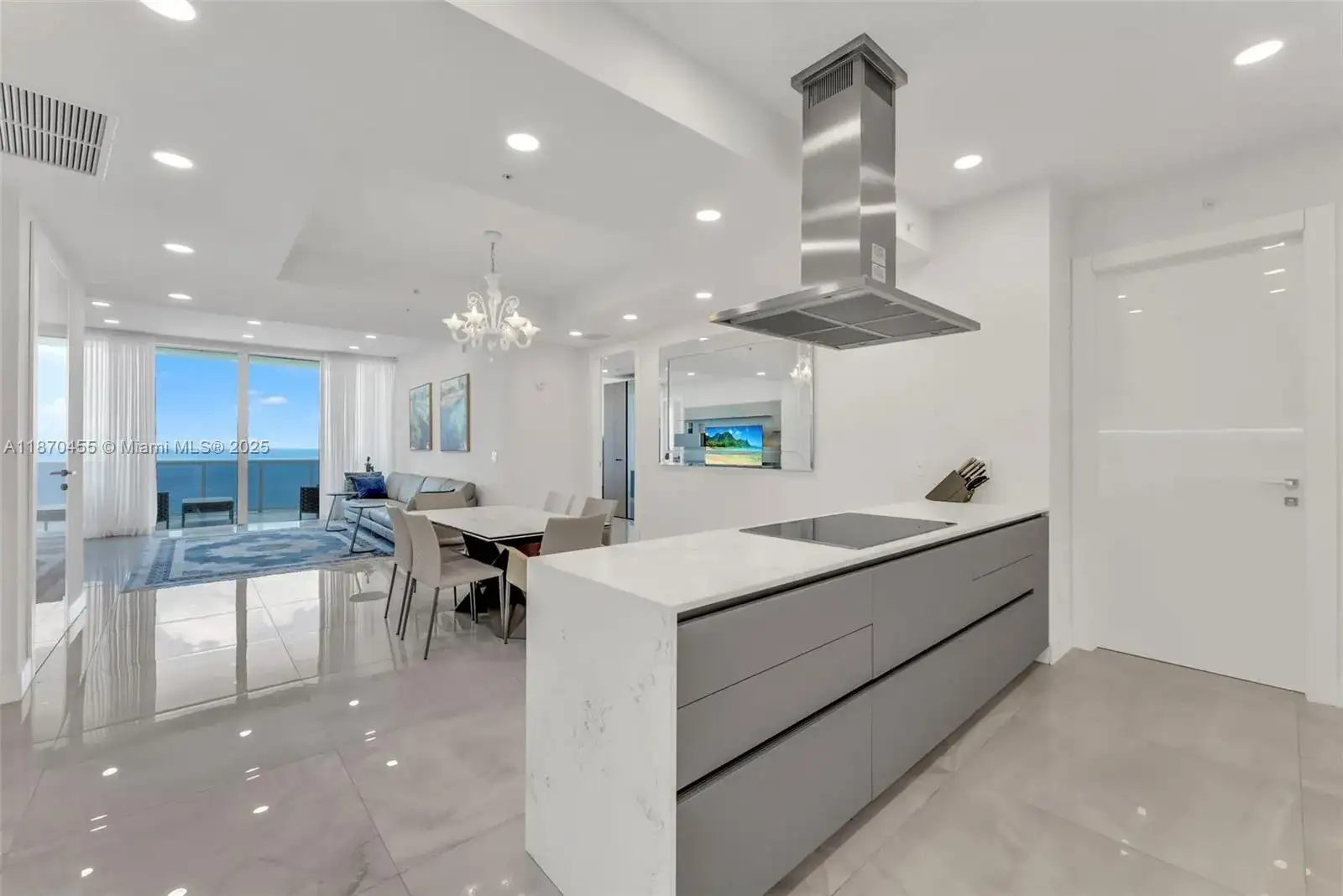 18201 Collins Ave # 4606, Sunny Isles Beach FL 33160 photo 2