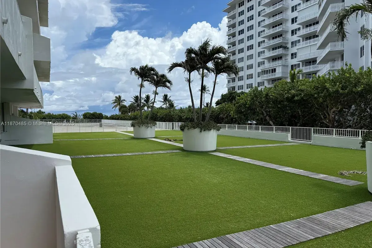 199 Ocean Lane Dr # 203, Key Biscayne FL 33149