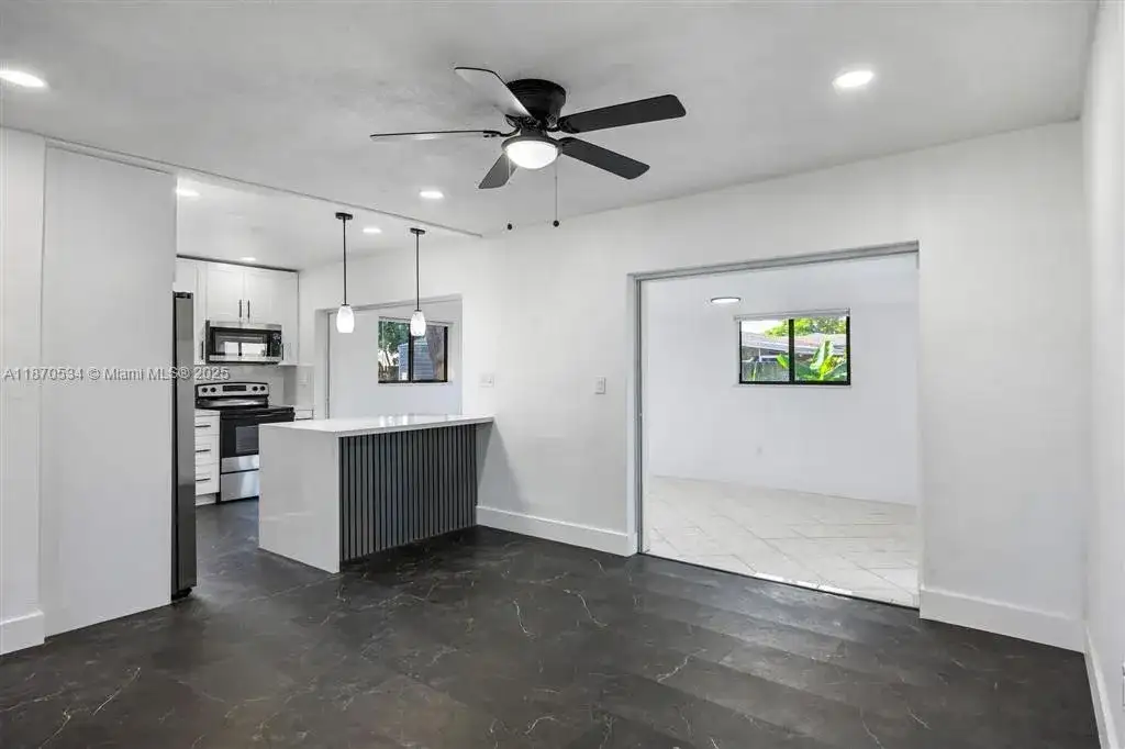 6712 Arbor Dr, Miramar FL 33023 photo 5