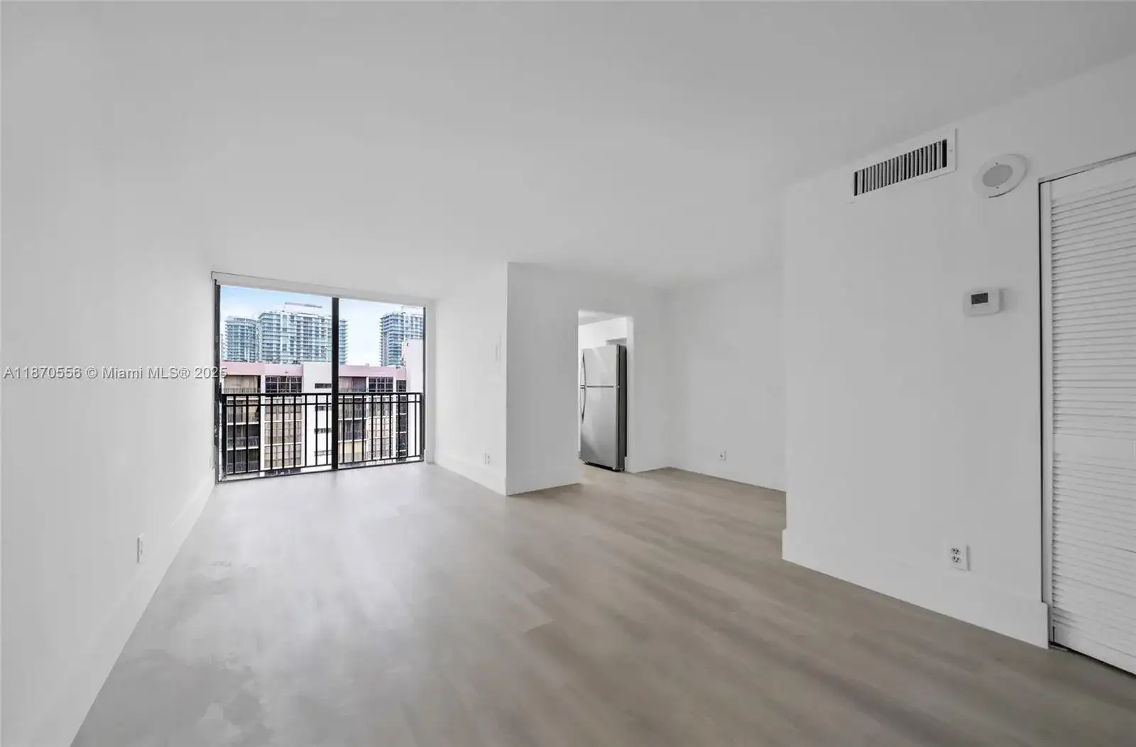 17021 N Bay Rd # 1025, Sunny Isles Beach FL 33160 photo 3