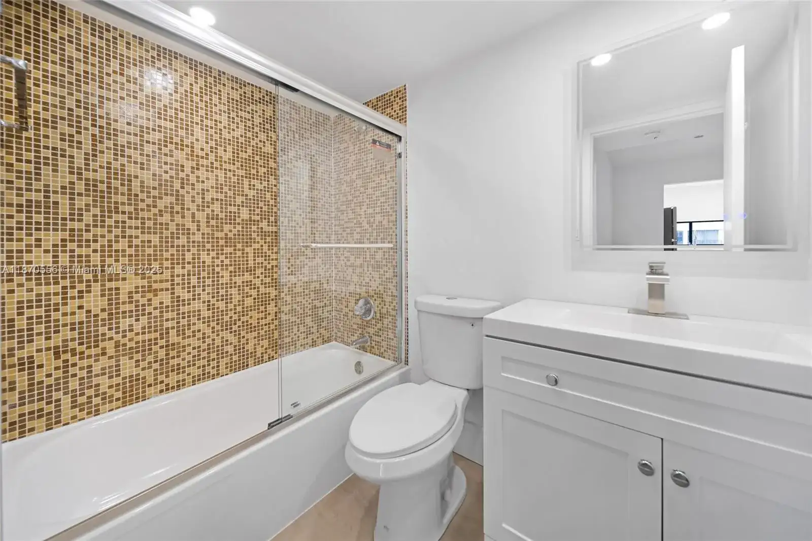 17021 N Bay Rd # 1025, Sunny Isles Beach FL 33160 photo 4