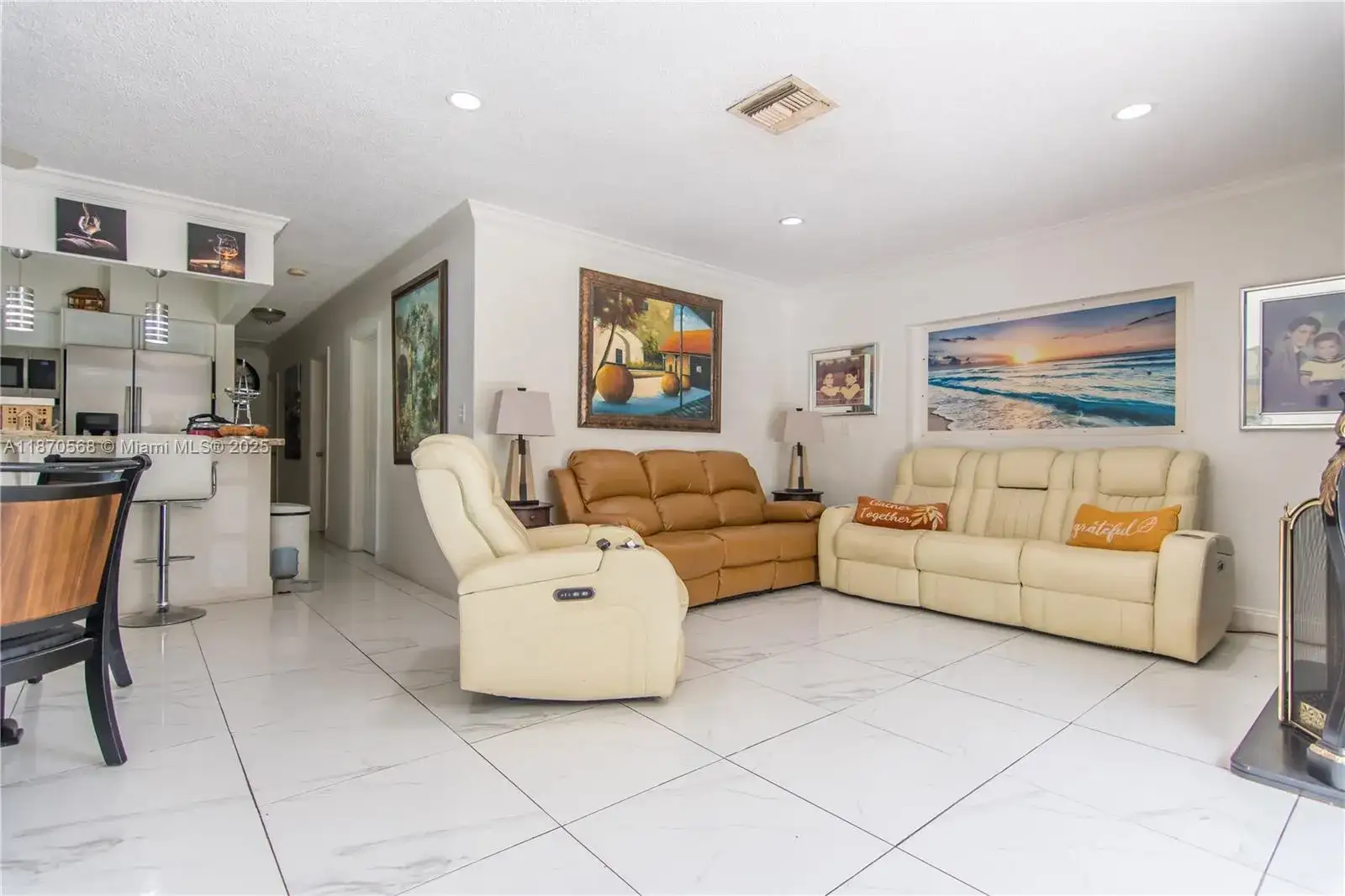 943 W 64th Pl, Hialeah FL 33012 photo 4