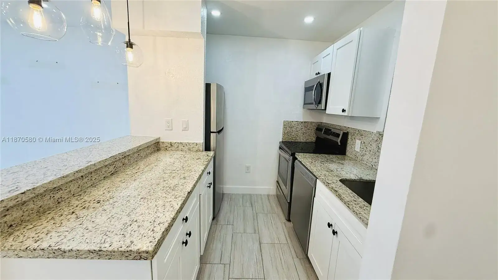 13101 Memorial Hwy # 104, North Miami FL 33161 photo 4
